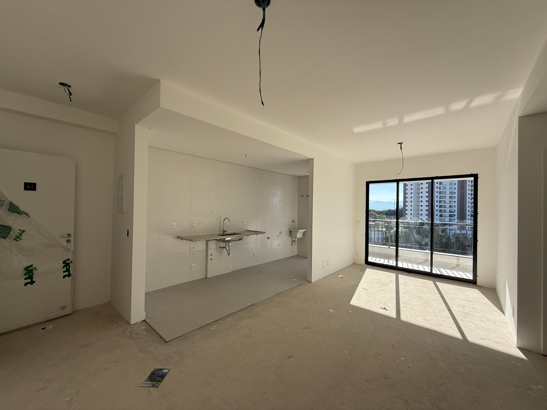 Apartamento com 2 dormitórios à venda, 76,11 m² por R$ 525.000,00 - Edifício Guaecá - Taubaté/SP